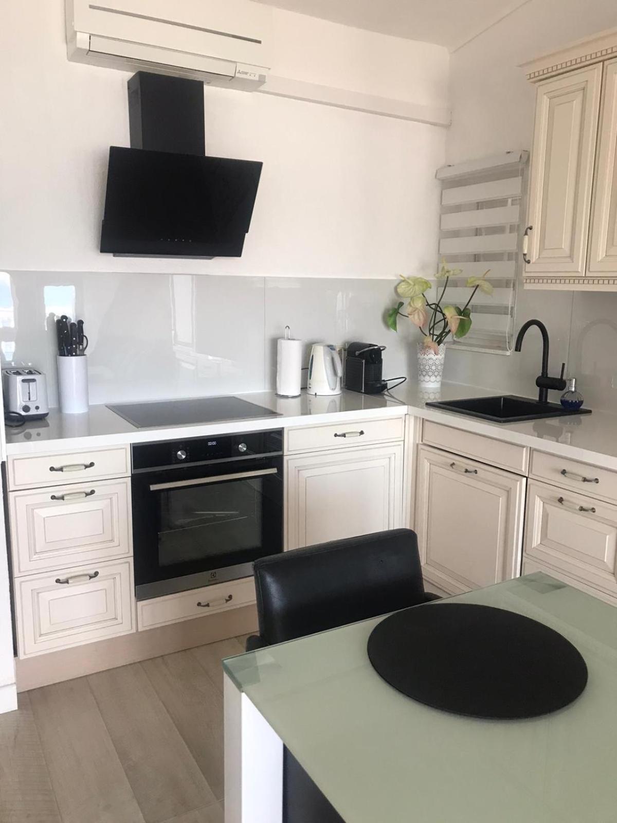 Villa Diana Kastela Luaran gambar