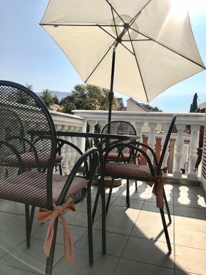 Villa Diana Kastela Luaran gambar